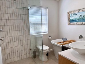 Hair dryer, soap, shampoo - Pikkewyntjie | Sea view | Small families (Vermont)