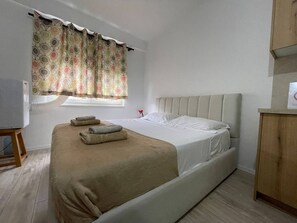 Studio, 1 Bedroom | 1 bedroom - Bonbon 2 - Quiet Central Studio (Tirana)