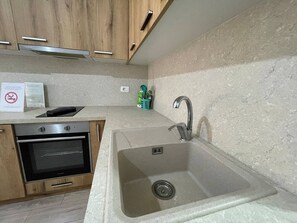 Studio, 1 Bedroom | Private kitchen - Bonbon 2 - Quiet Central Studio (Tirana)