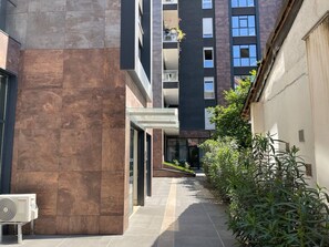 Studio, 1 Bedroom | Exterior - Bonbon 2 - Quiet Central Studio (Tirana)