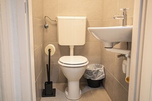 Basic-Apartment | Badezimmer