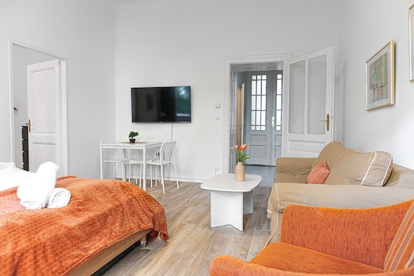 Tabla de planchar con plancha y wifi gratis