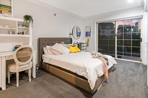 4 bedrooms, desk, iron/ironing board, travel cot