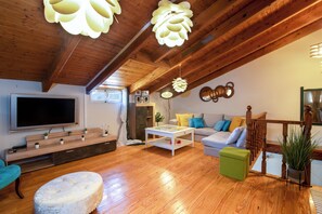 Huvila, parveke, vuoristonäköala | Oleskelualue