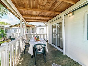 Outdoor dining - Rosapineta Sud by Interhome (Rosolina Mare)