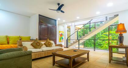 Stunning 5-bedroom retreat near Jaco, nestled in lush jungle surroundings, private pool