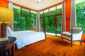 5 عدّة غرف نوم ومكواة/لوح كي وواي فاي مجانًا وملاءات أسرّة