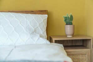 3 bedrooms, iron/ironing board, free WiFi, bed sheets - Amazing property in the heart of London. (London)