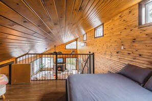 3 soverom, strykejern/-brett, wi-fi og sengetøy