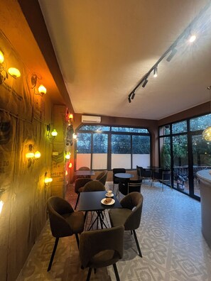 Bar (på overnatningsstedet)