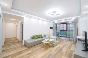 Superior Apartment, 4 Bedrooms, City View | Living room | Smart TV - Tyms 4BR 2BA APT Riverside  (Shanghai)