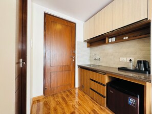 고급 침구, 객실 내 금고, 노트북 작업 공간, 방음 설비