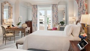 In-room safe, soundproofing, free WiFi