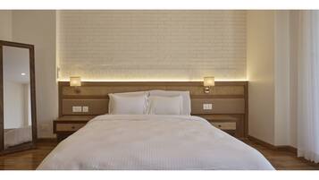 Peti besi dalam bilik, kalis bunyi, Wi-fi percuma