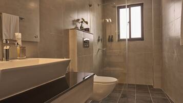 Shower, free toiletries, hair dryer, slippers
