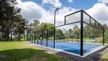 สนามกีฬา