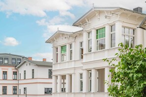 Exterior - Comfortable apartment in Villa Tanneck with terrace near the Baltic Sea beach (Ahlbeck)