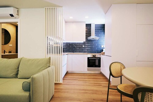 Apartment for 6 People - Fatima - Quattro-Four Space - Private Parking