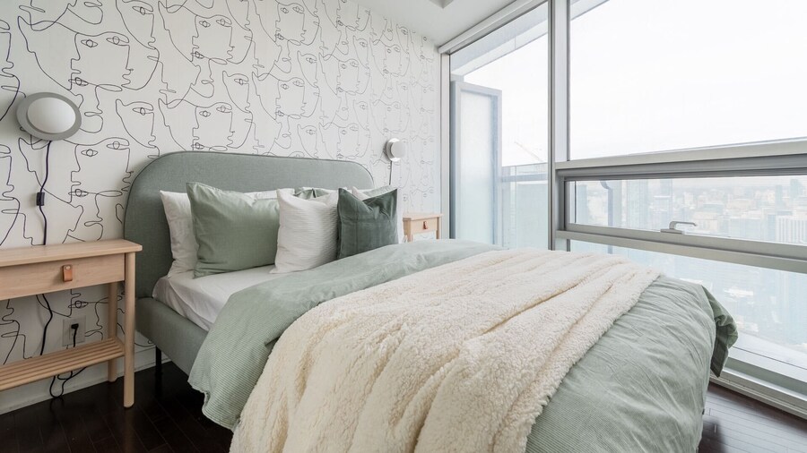 Harbour Suites & Towers Union Toronto