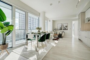 تفاصيل الفندق من الداخل