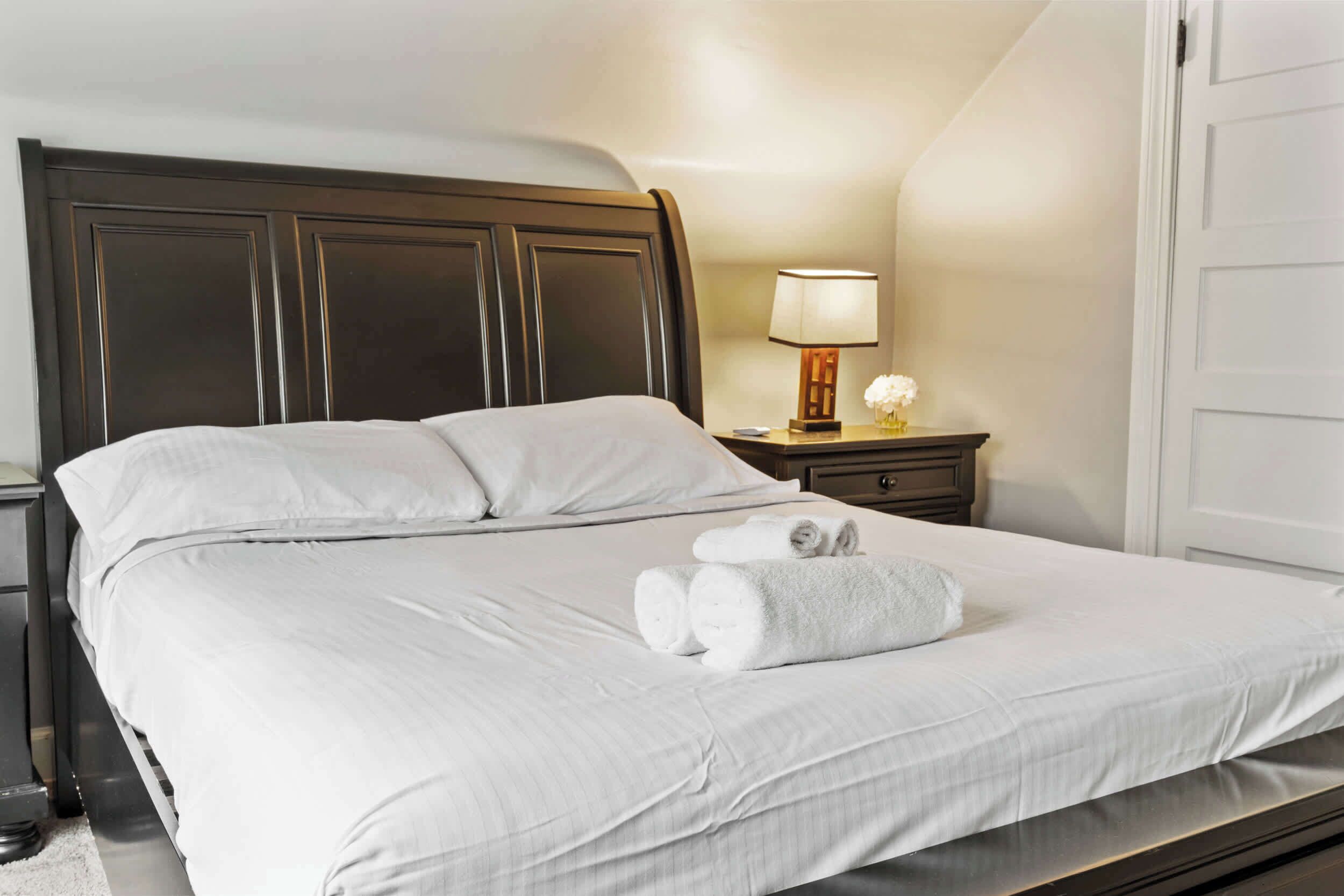 熨斗/熨衫板、Wi-Fi、床單