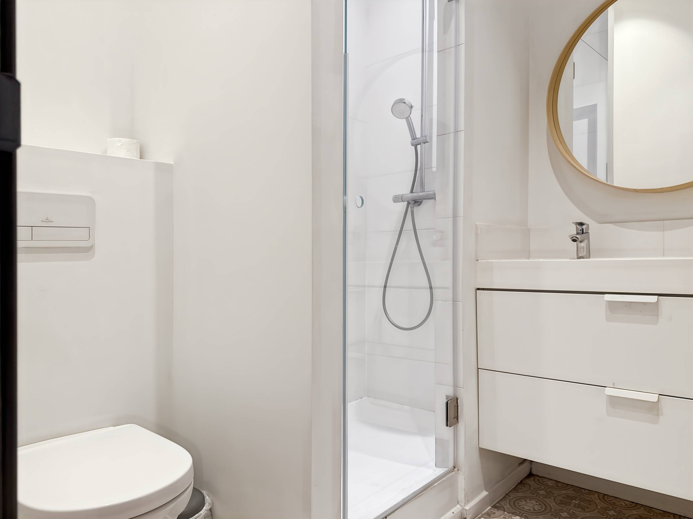 Studio, Multiple Bedrooms | Bathroom