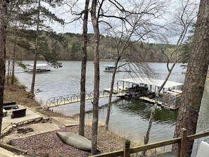 Unclassified image, 2 of 42, button