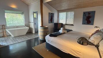 4 chambres, fer et planche Ă repasser, accĂšs Internet, draps fournis