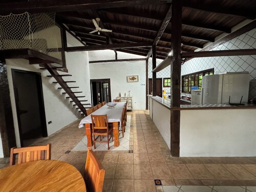 House with Pool and Air Conditioning - Near the Waterfall in Sertão de Cambury