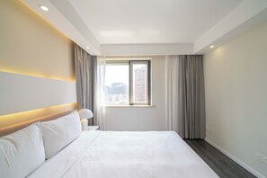 Superior Apartment, 3 Bedrooms, City View | Blackout drapes, free WiFi