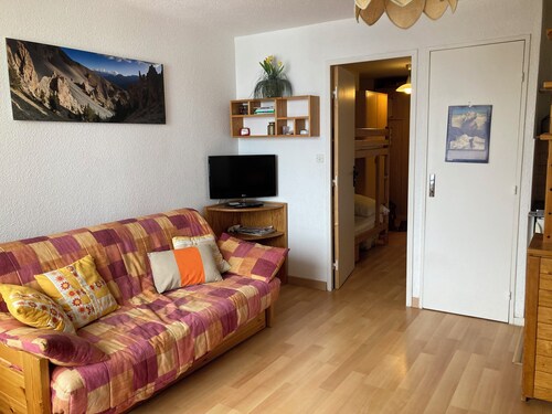 Risoul 1850 - ideal studio for 2 to 4 people, start of the slopes, mountain view