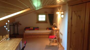 3 Schlafzimmer, Bügeleisen/Bügelbrett, Internetzugang, Bettwäsche