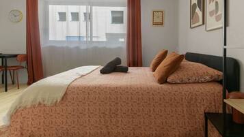 1 chambre, fer et planche Ă  repasser, Wi-Fi gratuit, draps fournis