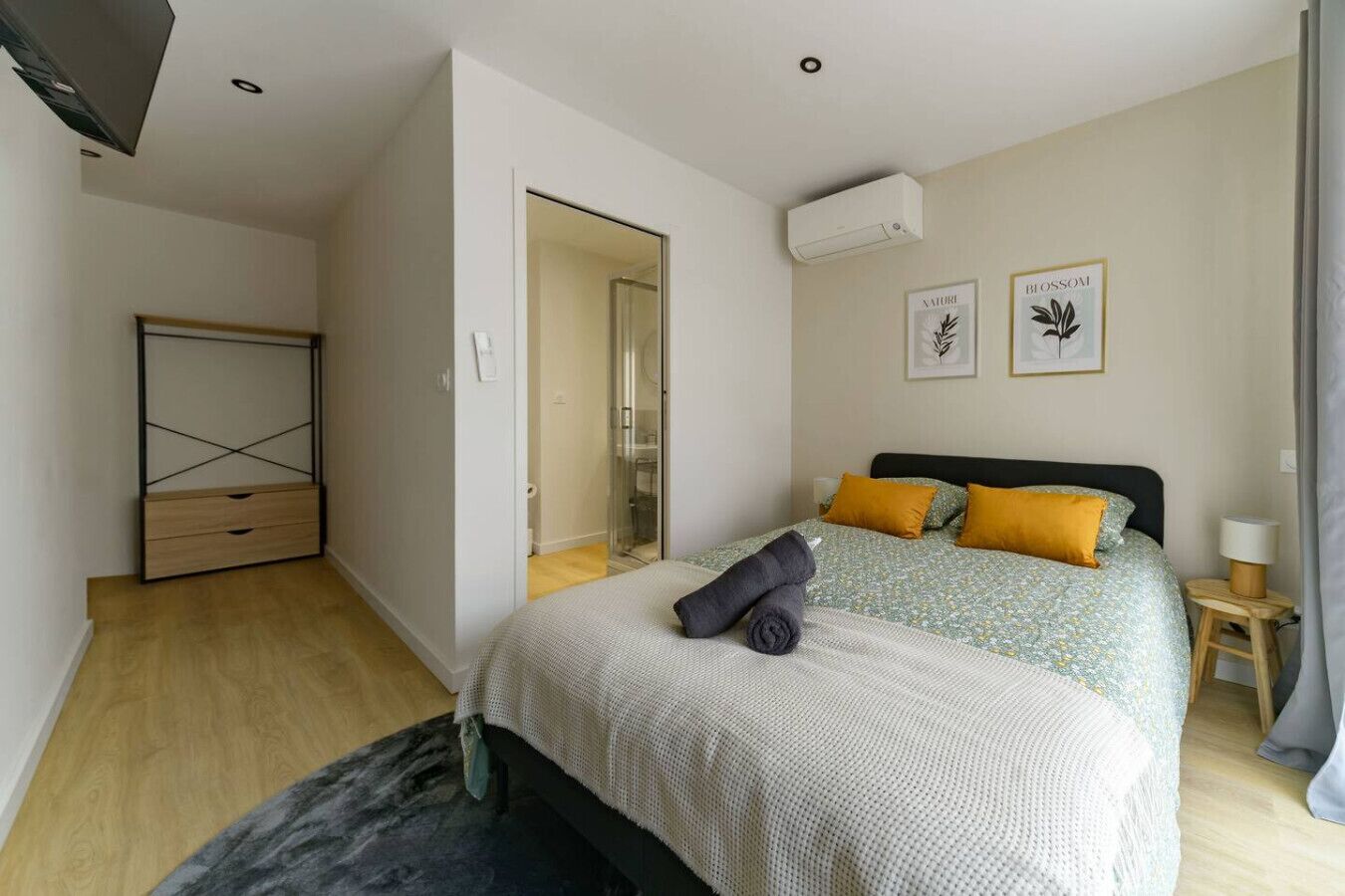 1 bedroom, iron/ironing board, free WiFi, bed sheets