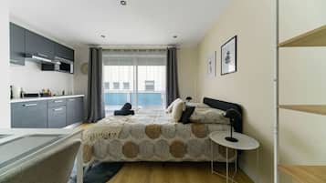 1 slaapkamer, een strijkplank/strijkijzer, gratis wifi, beddengoed