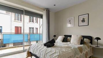 1 bedroom, iron/ironing board, free WiFi, bed sheets