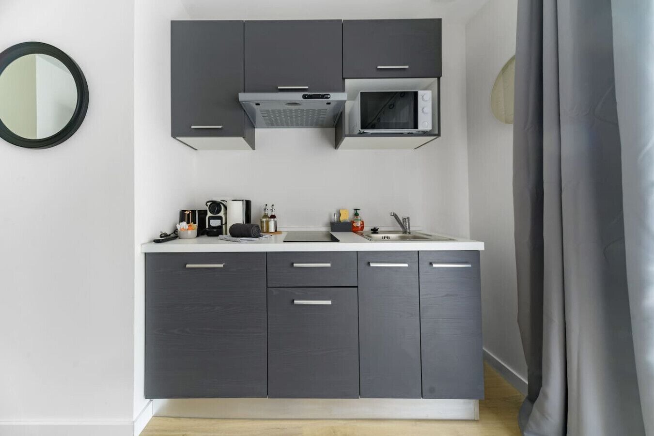 雪櫃、微波爐、爐具、咖啡機/沖茶器