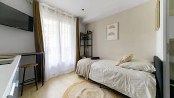 1 bedroom, iron/ironing board, free WiFi, bed sheets