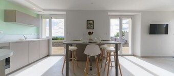 Le Grand Penaud - Large air-conditioned designer duplex apartment
