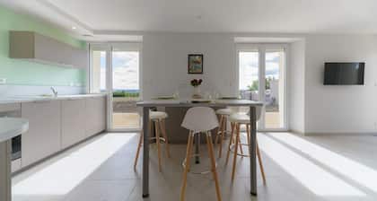 Le Grand Penaud - Grand Appartement duplex design et climatisé