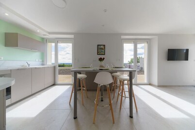 Le Grand Penaud - Large air-conditioned designer duplex apartment
