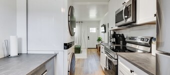 *New* The Nest | Cozy, Quaint, Spotless | 2BR