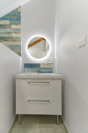 Interior - Le Petit Penaud - Air-conditioned duplex apartment in a quiet location (Saulcet)