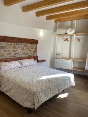 3 Schlafzimmer, Bügeleisen/Bügelbrett, WLAN, Bettwäsche