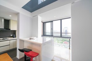 Superior Apartment, 3 Bedrooms, City View | Living room | Smart TV