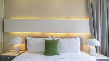 Superior Apartment, 3 Bedrooms, City View | Iron/ironing board, free WiFi