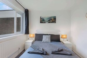 4 Schlafzimmer, Bügeleisen/Bügelbrett, WLAN, Bettwäsche