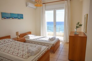 Fer et planche à repasser, Wi-Fi, draps fournis