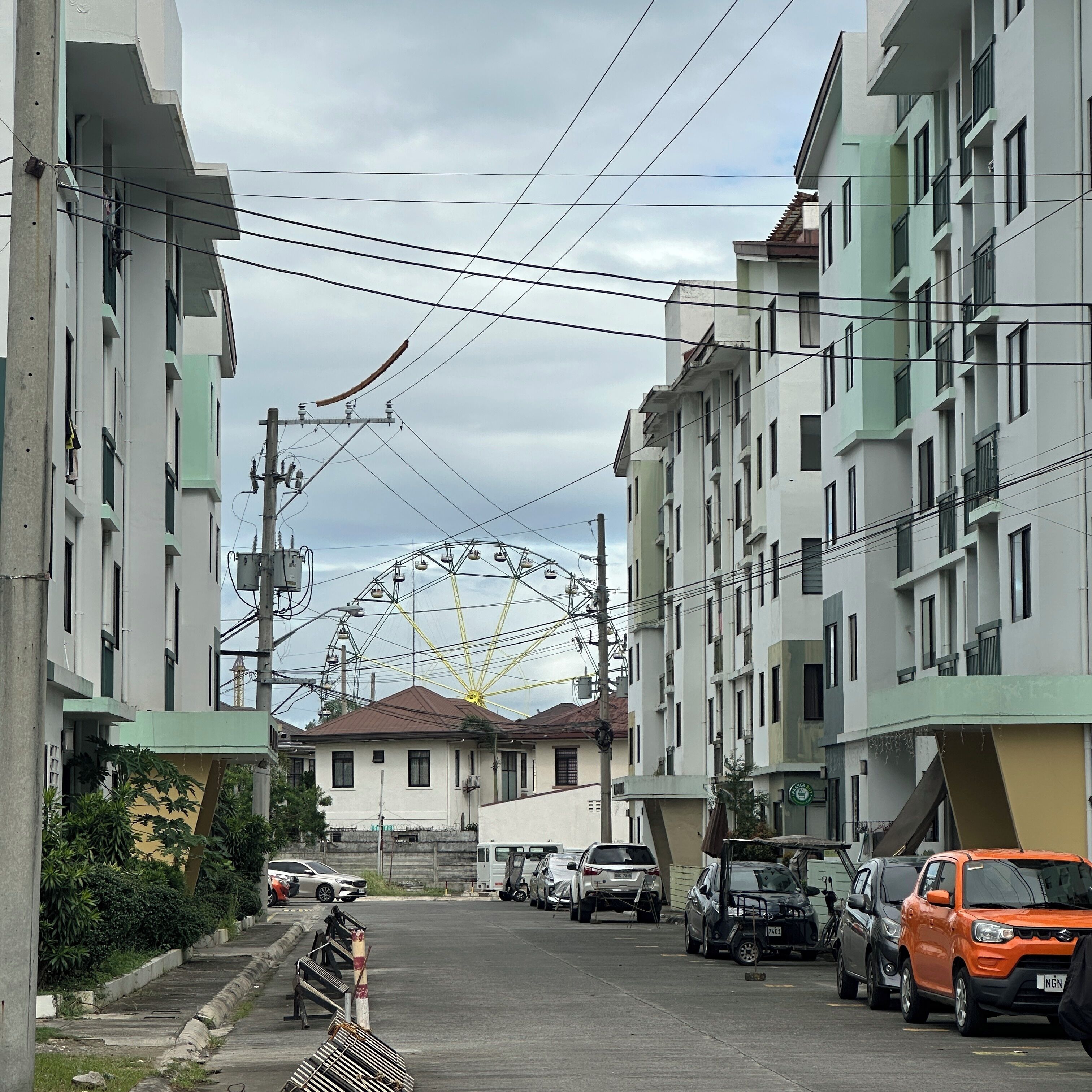 Aparcamiento en las instalaciones