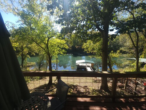 Weaver’s Trout House – Angler’s Dream with Private Dock on Little Red River